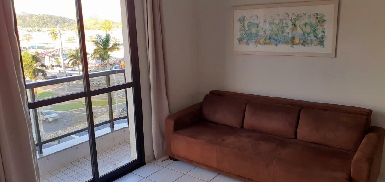 Hotel Jangada Flat Caraguatatuba Bagian luar foto